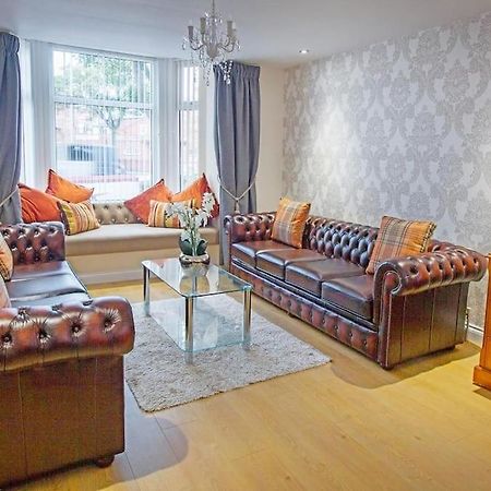 Scarborough Stays - Luxury Townhouse Ideal For Large Groups - Hot Tub Εξωτερικό φωτογραφία